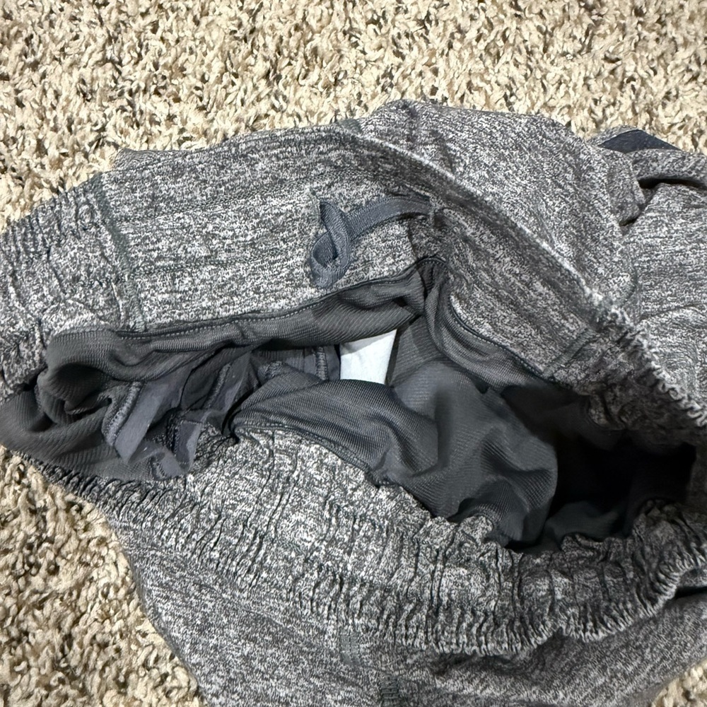 Lululemon Hotty Hot Short - Picture 3 of 6